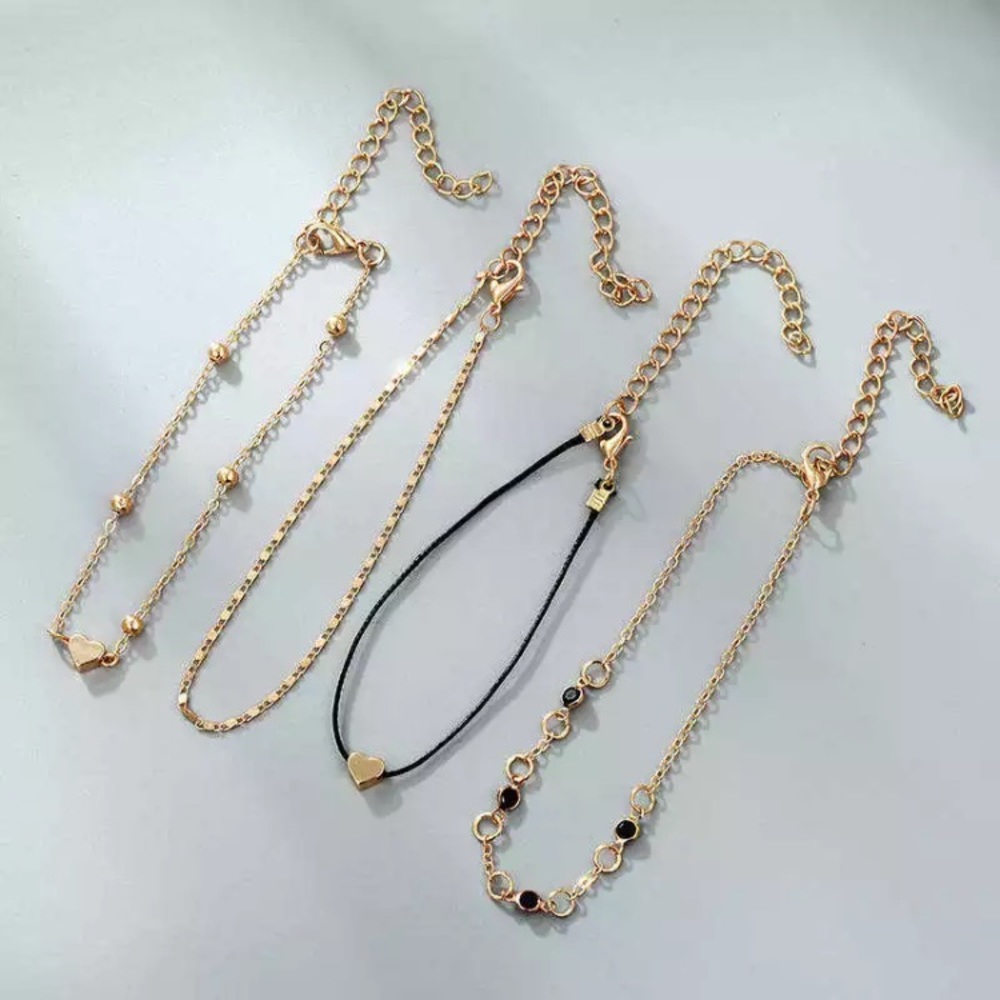 ⚜️𝟯𝟬%𝗢𝗙𝗙 𝗯𝘂𝗻𝗱𝗹𝗲𝘀 𝟯+⚜️ NEW 4 Layered Black Heart Anklets Set - Picture 10 of 12